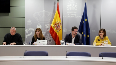 Joaquín Pérez, secretario de Estado de Traballo, preside a reunión da mesa do diálogo social (EFE/Mariscal)