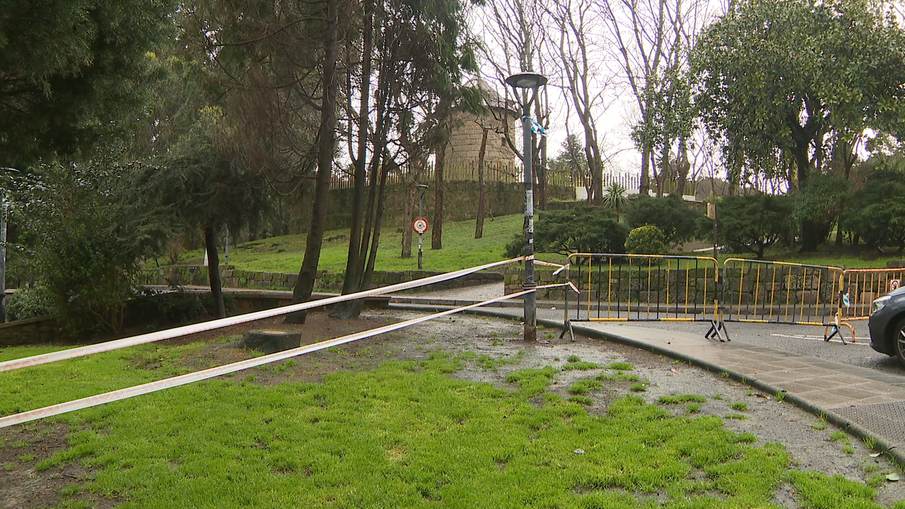 O Concello da Coruña pecha os parques da cidade polo paso de Louis