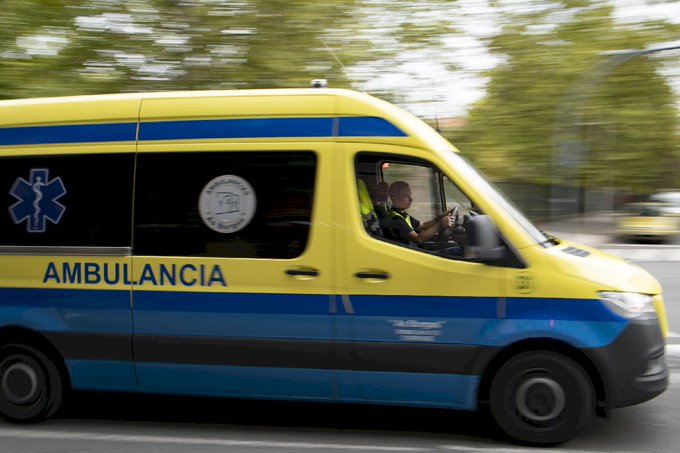 Foto de arquivo dunha ambulancia.