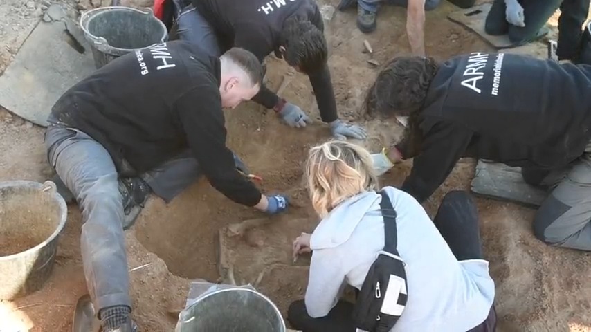 Escavación da Asociación para a Recuperación da Memoria Histórica en Recas (Toledo) en 2021