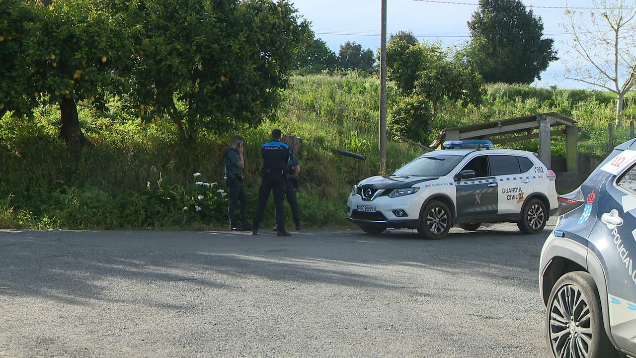 A muller que faleceu en Carral foi localizada preto dun regato