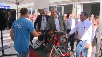 O alcalde de Vilagarcía de Arousa (c) e o presidente da Xunta (d), na inauguración do I Congreso de Mobilidade Sostenible en Medios de Transporte - FP Galega, que se celebra na cidade arousá.