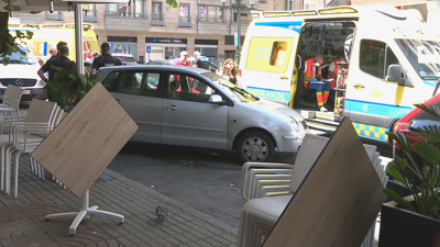 Un condutor de 95 anos atropela doce clientes dunha terraza en Vigo