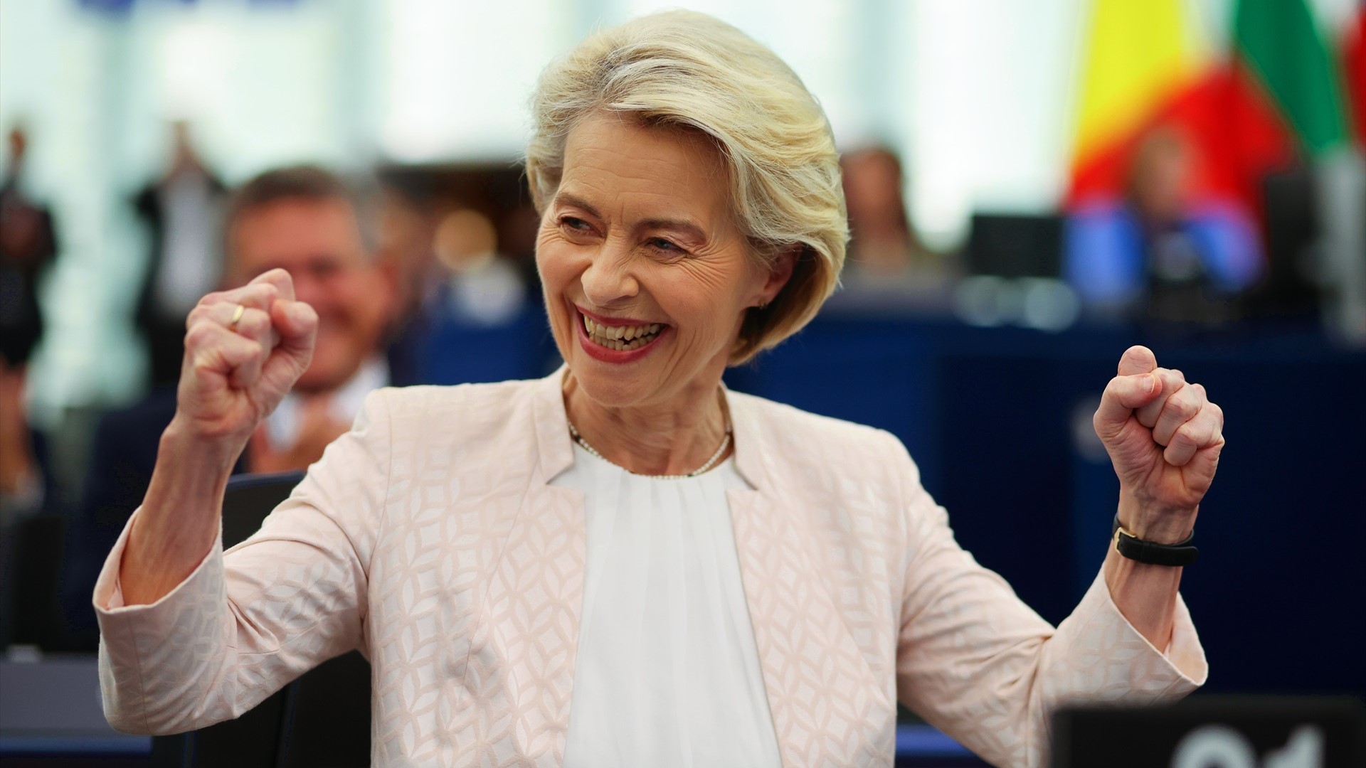 Ursula Von der Leyen celebra a súa reelección á fronte da Comisión Europea, este xoves en Estrasburgo (Europa Press / Philipp von Ditfurth).