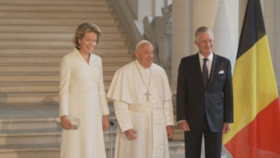 Os reis de Bélxica e o papa Francisco, este venres en Bruxelas (AFP).