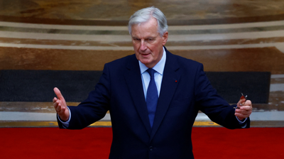 O novo primeiro ministro francés Michel Barnier, durante a cerimonia de traspaso de poderes celebrada en París o 5 de setembro (Sarah Meyssonnier / Reuters)