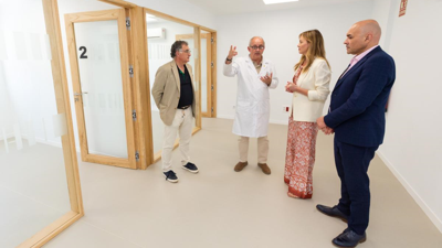 Fabiola García, conselleira de Política Social e Igualdade, visita o centro de crise do Hospital Gil Casares no mes de xullo. Xunta