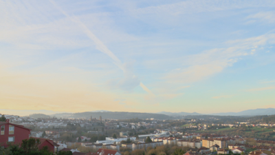 Imaxe de Santiago de Compostela a mañá deste luns desde o monte do Ceo, con tres graos de temperatura